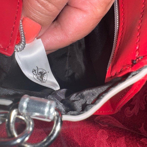 Minnie Mouse Disney Park Small Crossbody bag Silver & Red - Picture 3 of 8